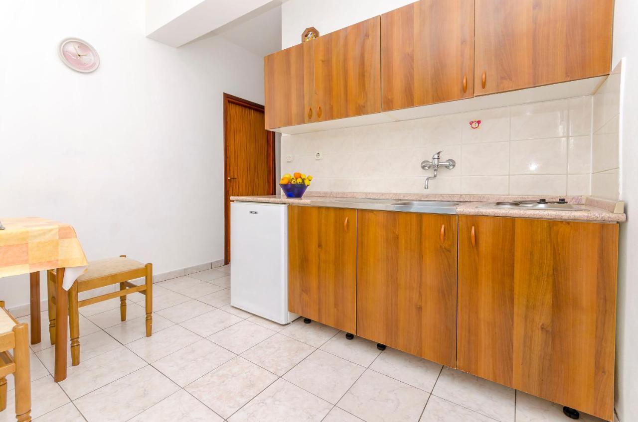 Apartments Tomislav Трогір Екстер'єр фото